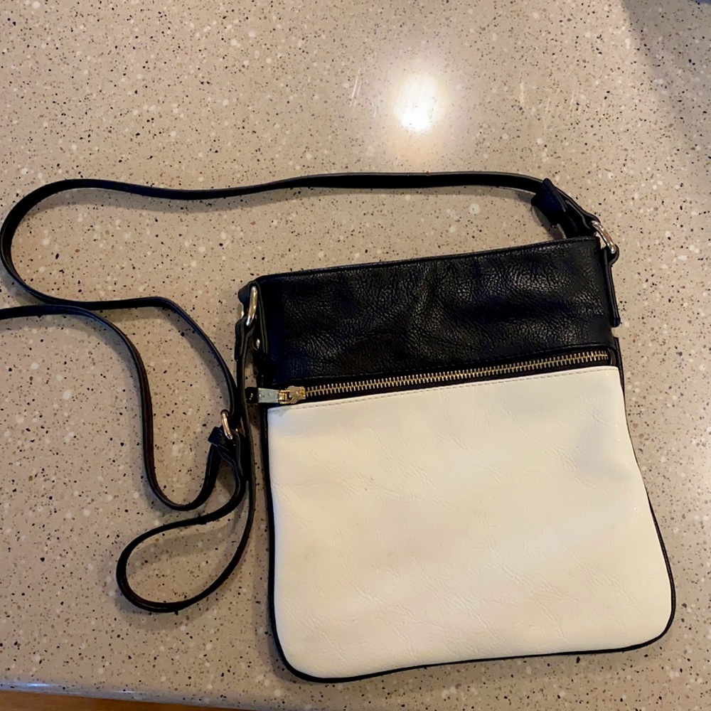 Fashionable Crossbody Bag